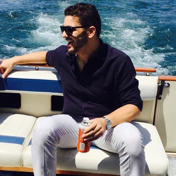 Meet your Posher, Chris - Picture 1 of 1